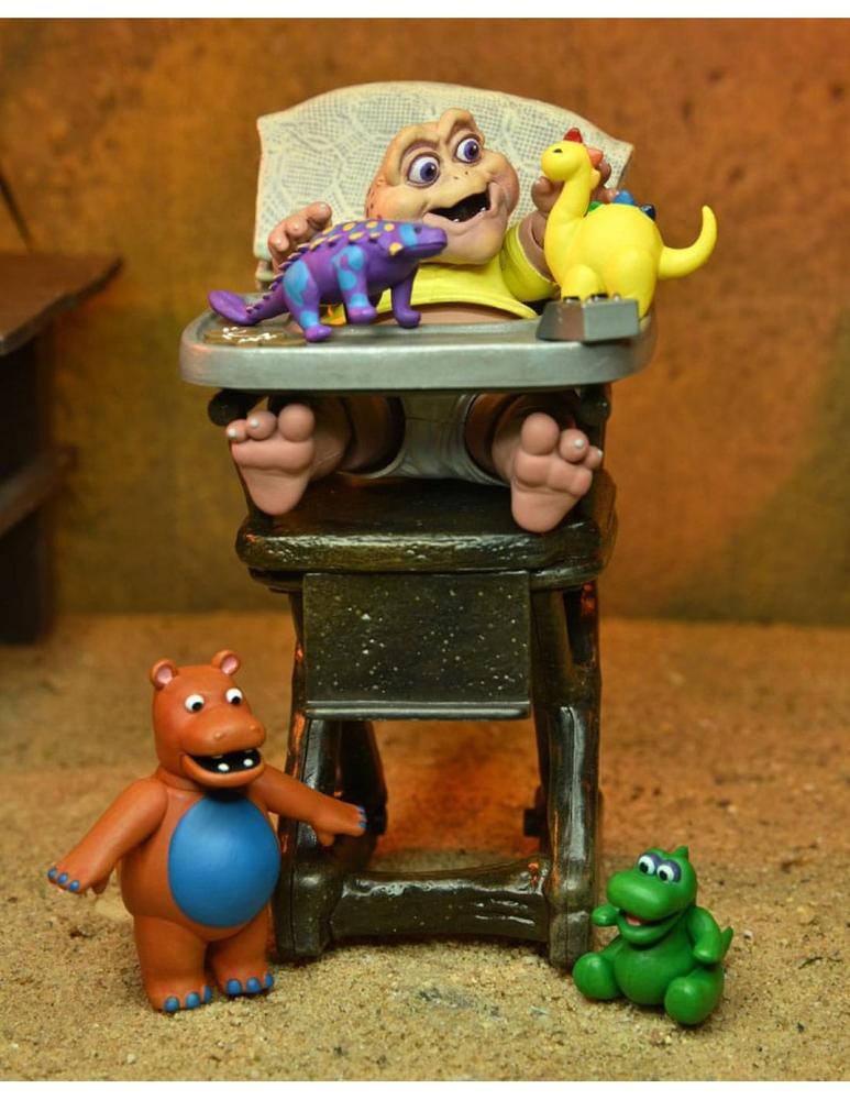 Ultimate baby sinclair scale action fig.