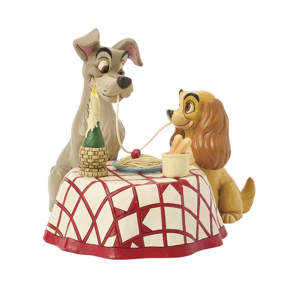 Figura enesco la dama y le